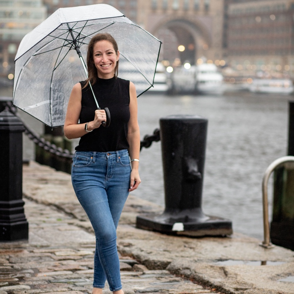Meet your Posher, Rina
